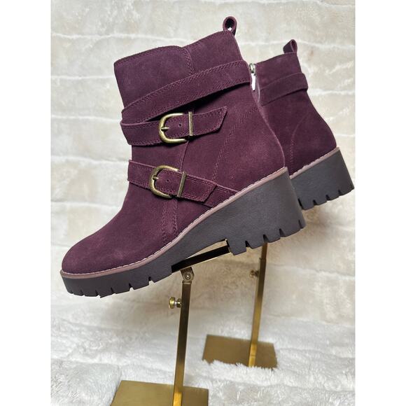 Blondo Dazie Bootie Lug sole 9 m Chunky Boot Zipper side - Picture 2 of 6